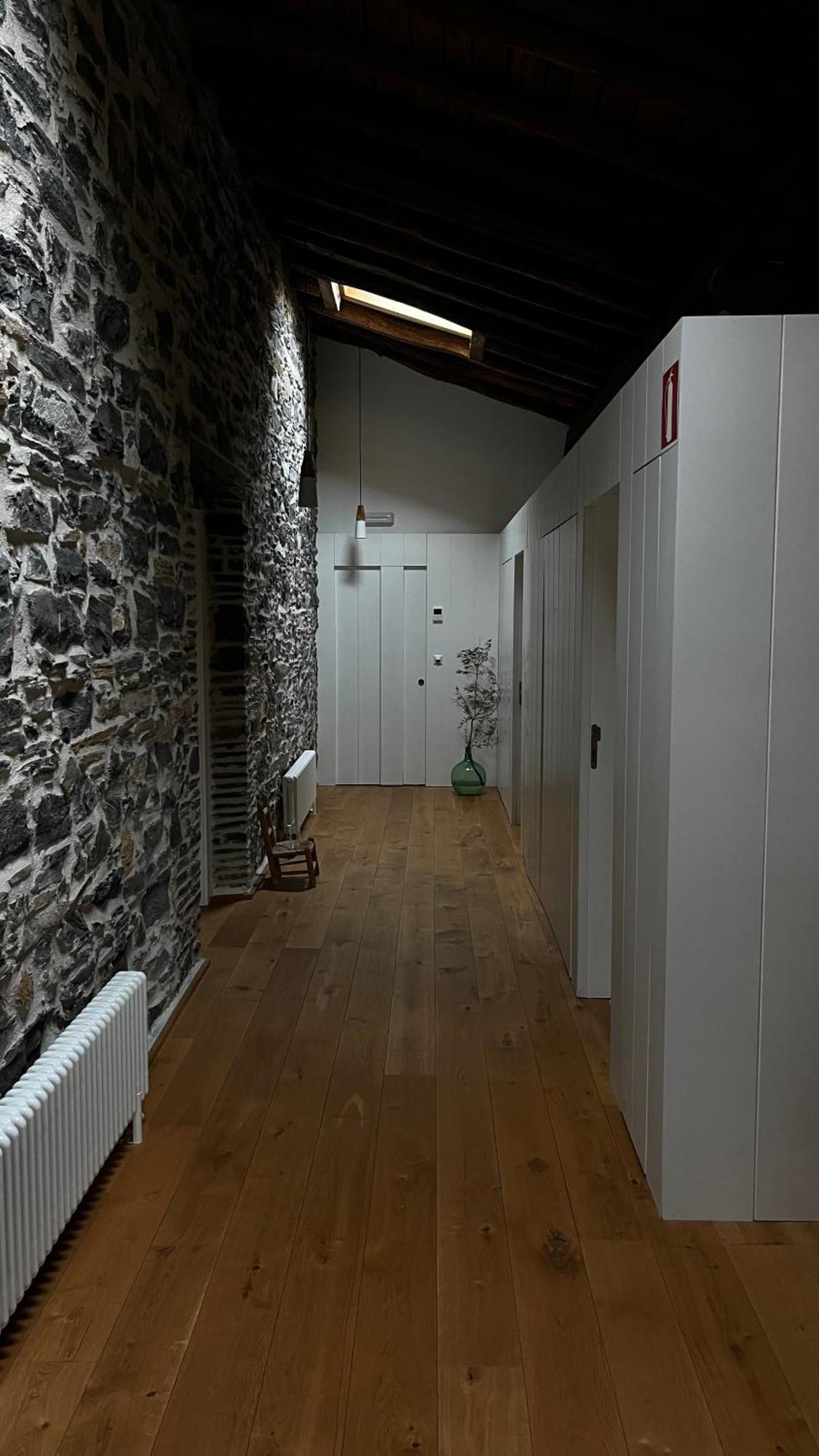 Izal Landetxea Pension Bergara Buitenkant foto